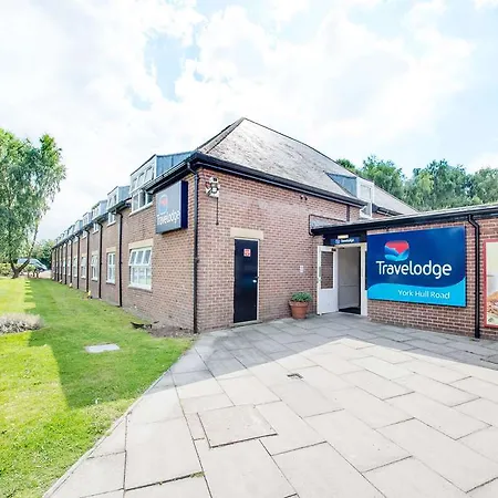 Travelodge Hull Road Отель 3*