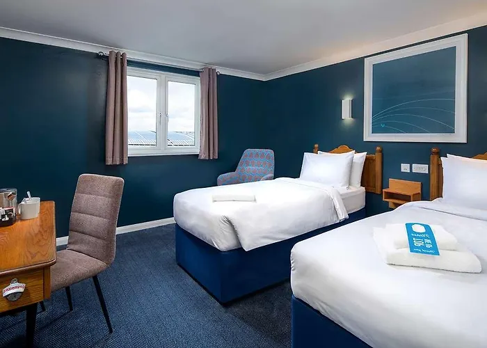 Travelodge Hull Road 3*